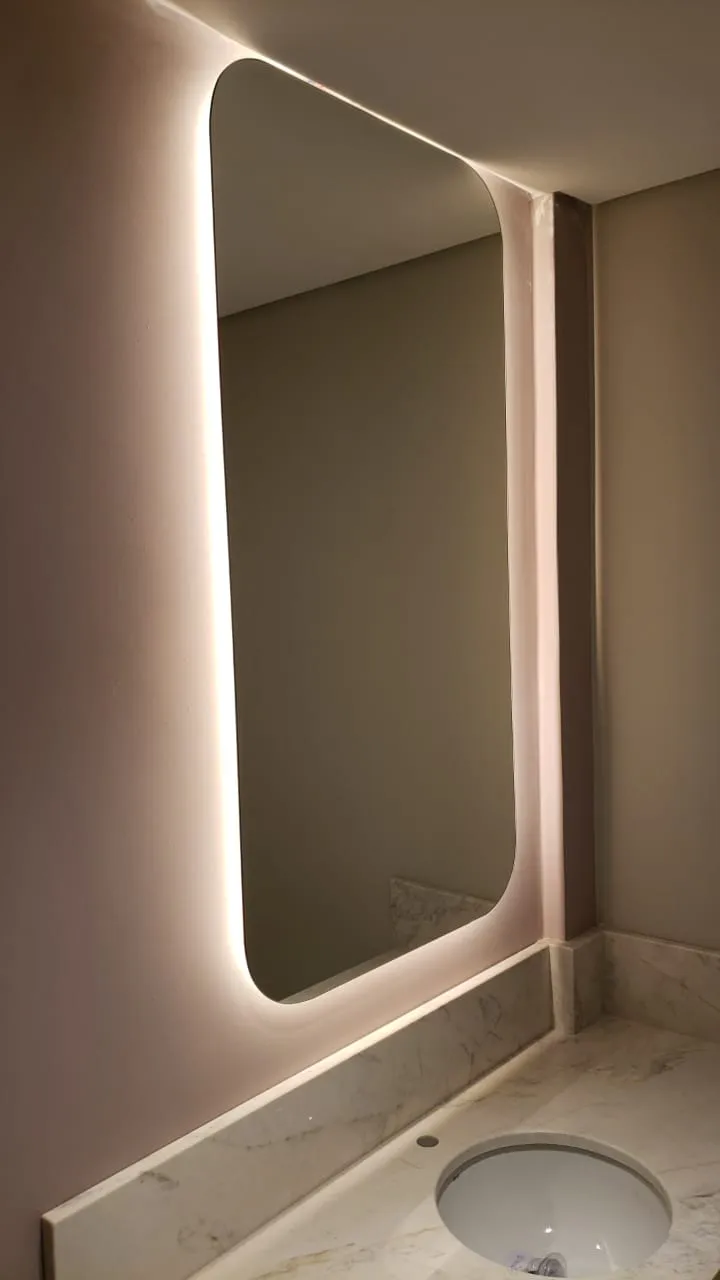 Espelhos decorativos e sob medida